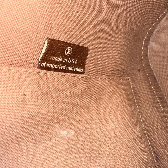 Authentic Louis Vuitton Monogram Alma satchel - Picture 10 of 13